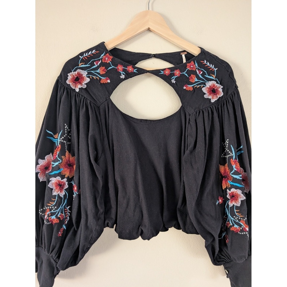 Free People Embroidered Blouse XS Black Balloon Sleeve Boho Crop Floral Lolita - Picture 5 of 9